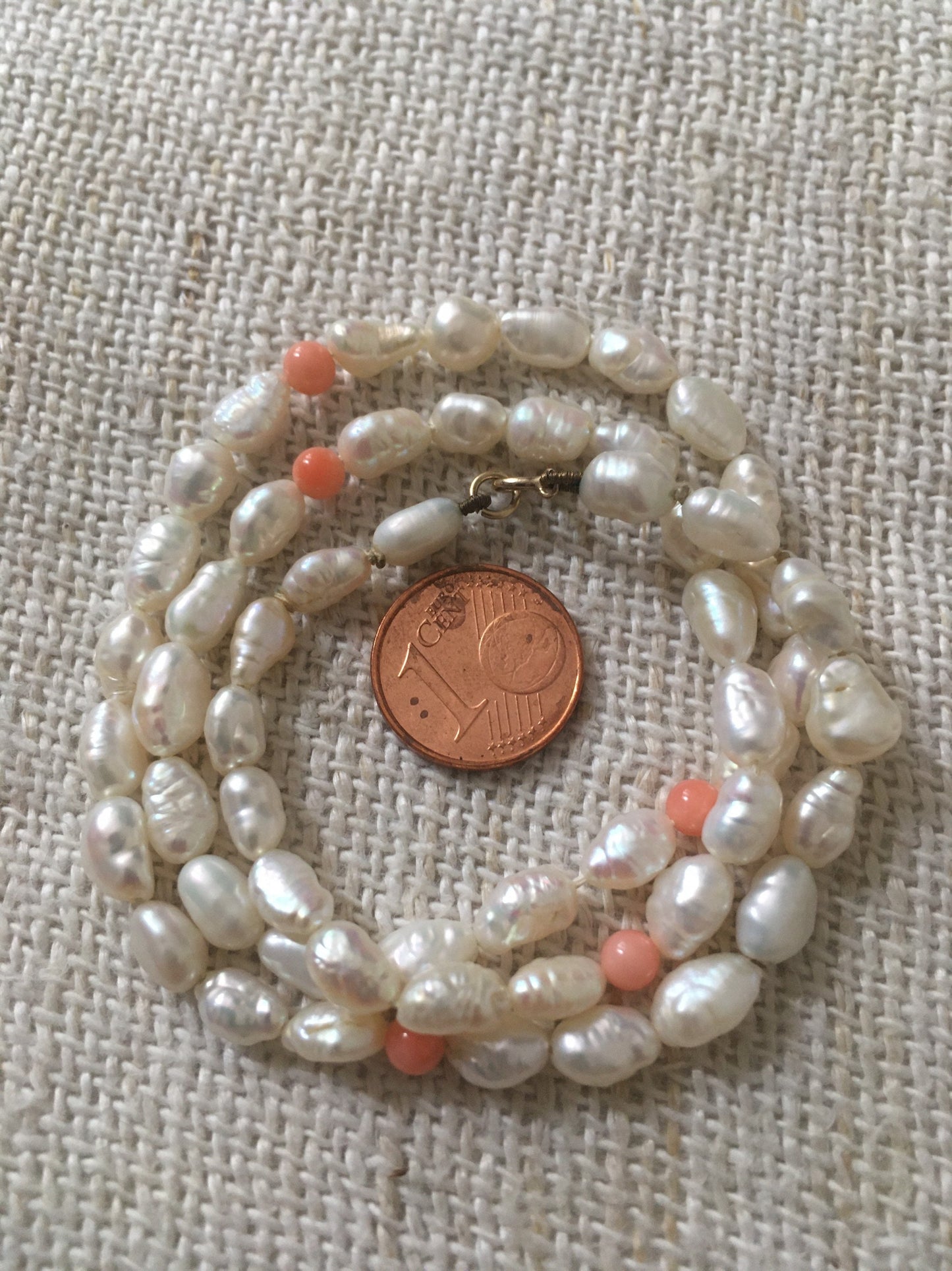 Fresh Water Pearl & Coral Necklace Gold clasp 375